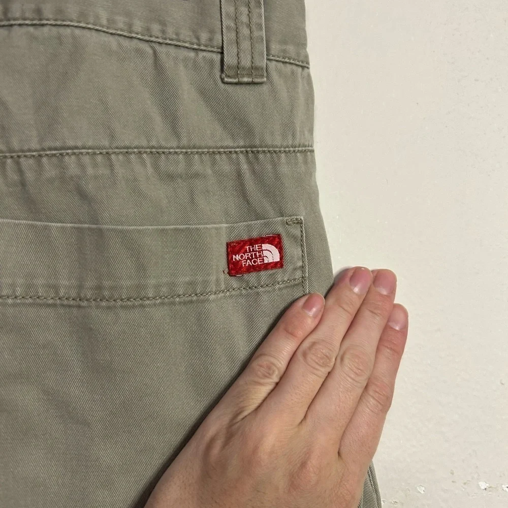 The North Face waist 18”